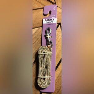 NWT Camouflage Dog Leash Small Breed 5 Ft Length 3/8” Width